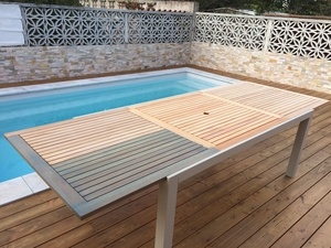 Rénovation table de jardin acacia