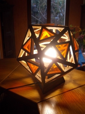 Lampe icosaèdre
