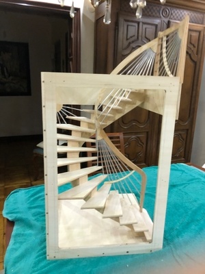 Maquette au 1/5 Escalier 2 quarts tournants, sur limon central