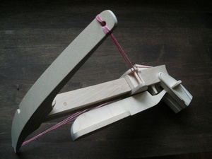 Arbalète à crosse dépliable