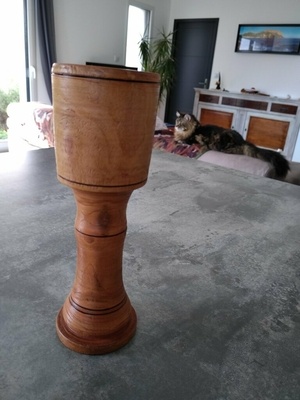 Maillet de sculpture au tour a pédale