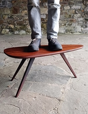 Table basse à partir d'un potelet trouvé