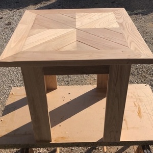 Table basse en châtaignier