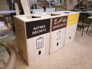 Modules pliables de tri des déchets pour l'événementiel