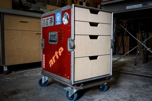 Servante & Bar (presque caché)