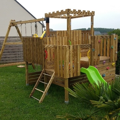 portique enfant bois