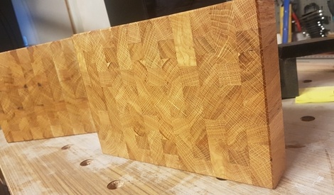 Billot de boucher pro Tom Press en bois épais 35x50 cm
