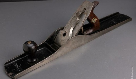 Boite à outils vintage et ses outils anciens | Selency