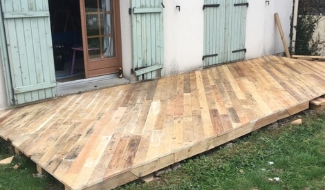 Terrasse en bois de palette par Nicolas44 sur L'Air du Bois