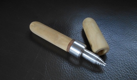 stylo-en-olivier-et-aluminium-par-kentaro-sur-l-air-du-bois
