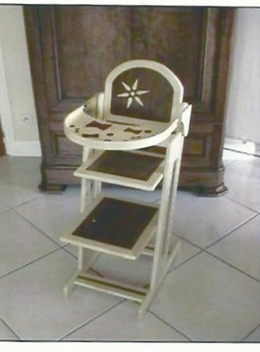Chaise haute pour bébé