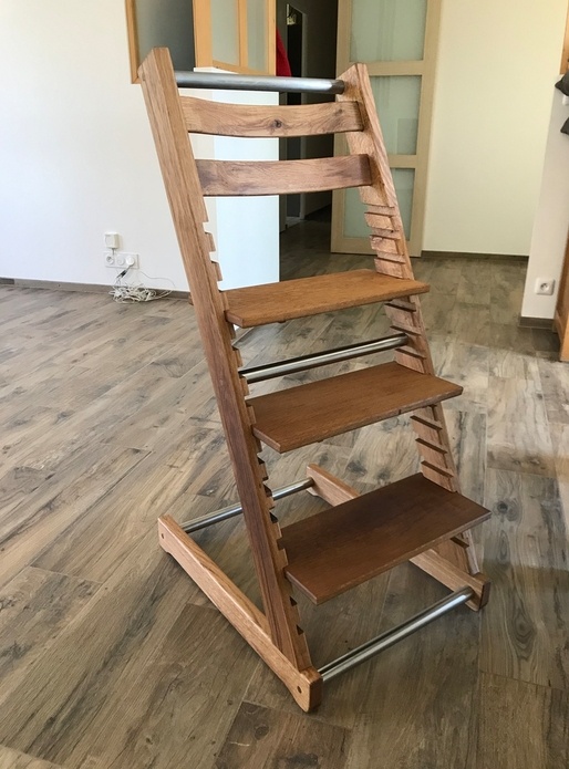 Chaise enfant imitation stokke