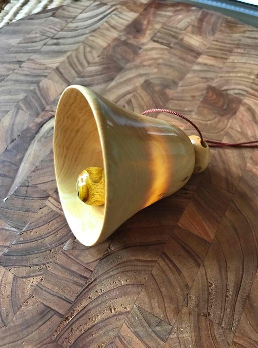 Cloche ... de Pâques