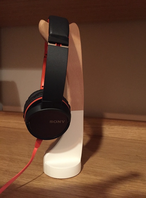 Support de casque en Hêtre