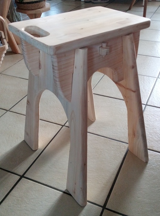 Tabouret rustique