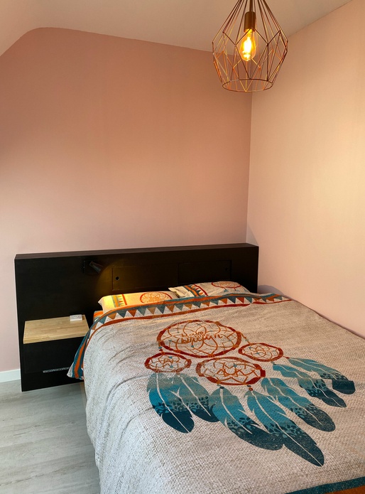 Tête de lit fonctionnelle pour chambre de "jeune" ado...