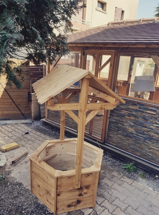 Puit de jardin décoratif