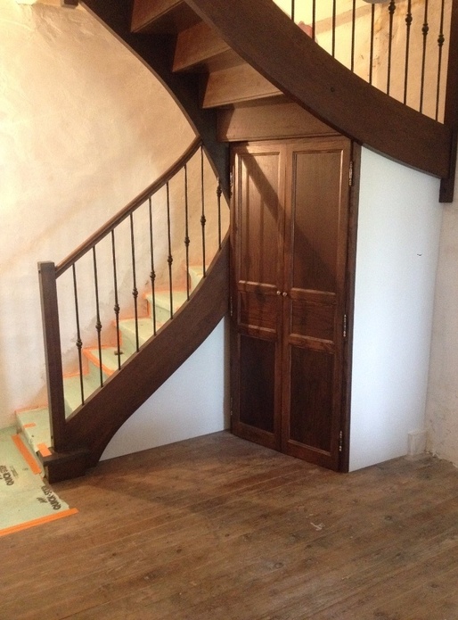 Placard sous escalier