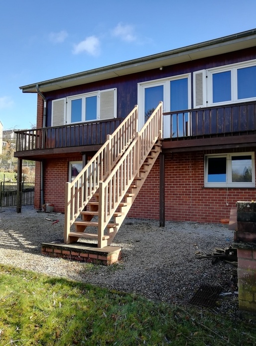 Escalier extérieur à crémaillère