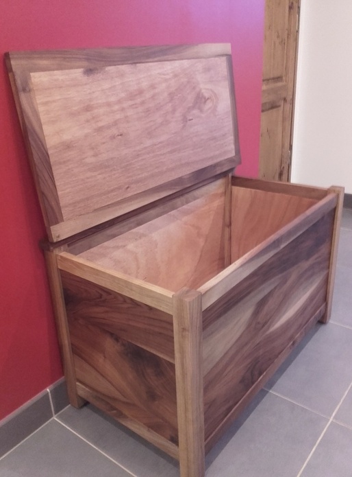 Un coffre centenaire ...