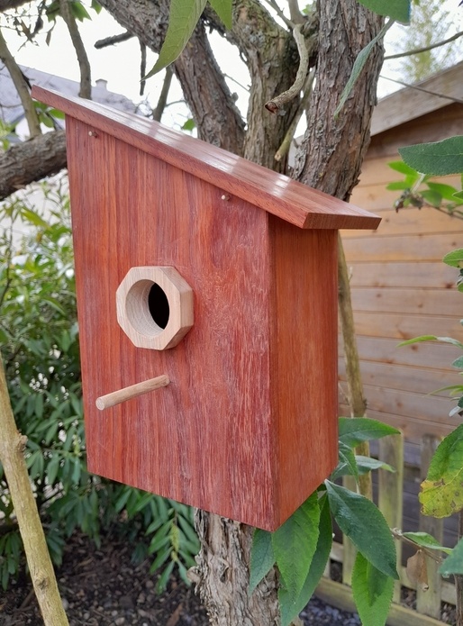 Cabane à oiseaux
