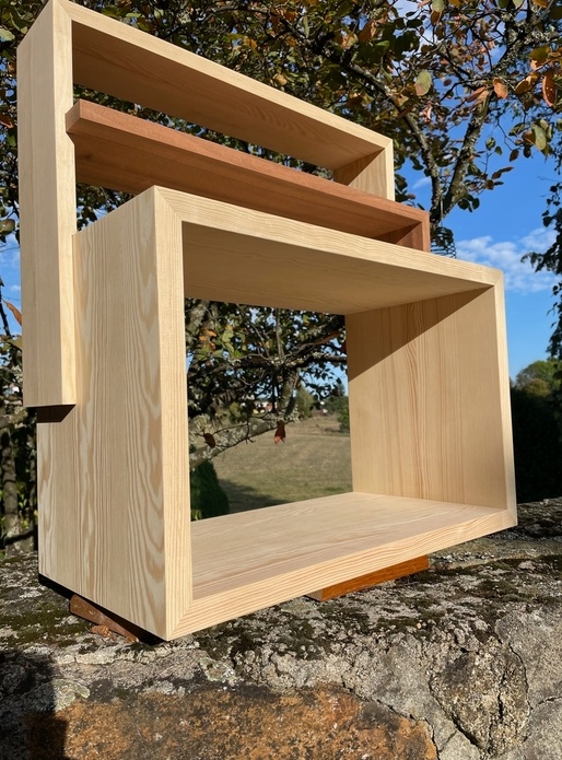 Etagere