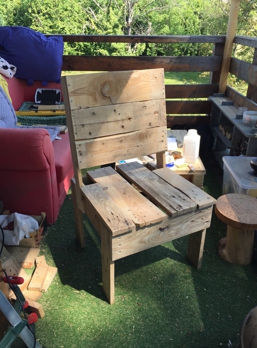 Chaise en palettes - Etude Enzo Mari