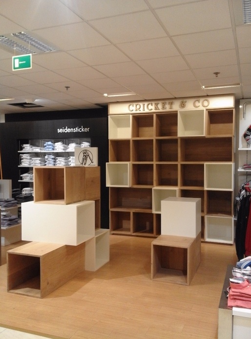 Meuble en chêne massif et mélaminé blanc