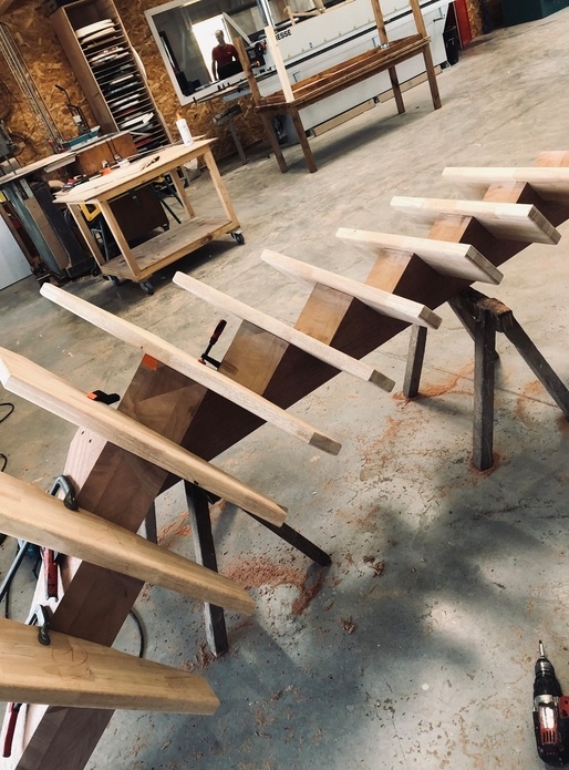 Petit escalier limon central