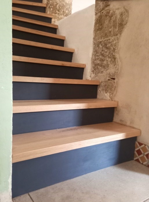 Habillage d’escalier. Châtaignier.