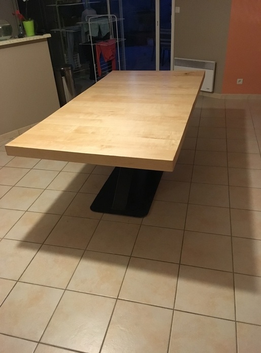 Table en Frêne avec pied métal
