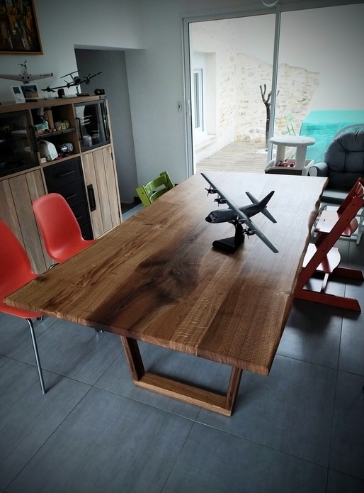 La 3ème plus belle table du monde. Live edge, river table, 99,8% bois