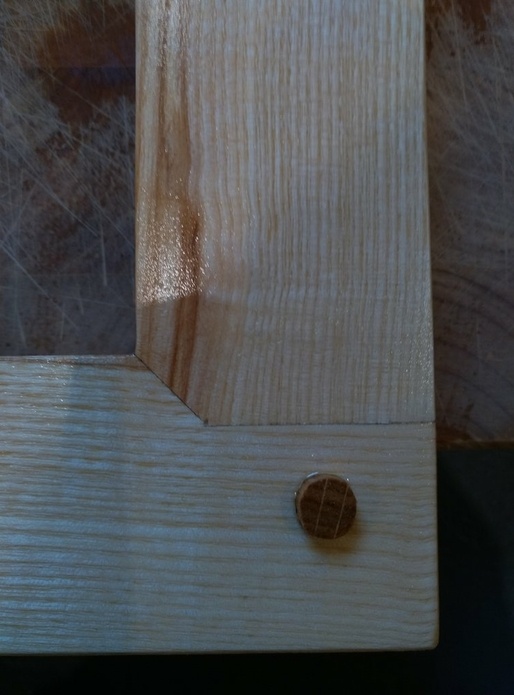 Encadrement par ravancement d'onglet