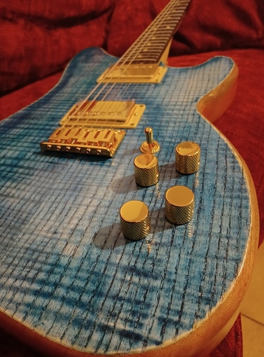 Réalisation d'une guitare électrique - Juillet-Octobre 2021