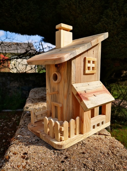 Plusieurs Mangeoires oiseaux