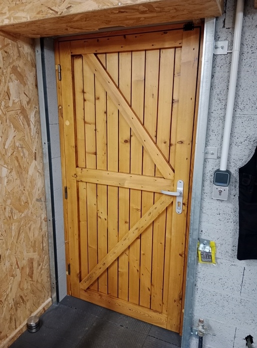 Rénovation et modification d'une porte traditionnelle