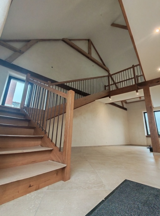 L'escalier ou il faut pas oublier quelque chose avant de l'emprunter!