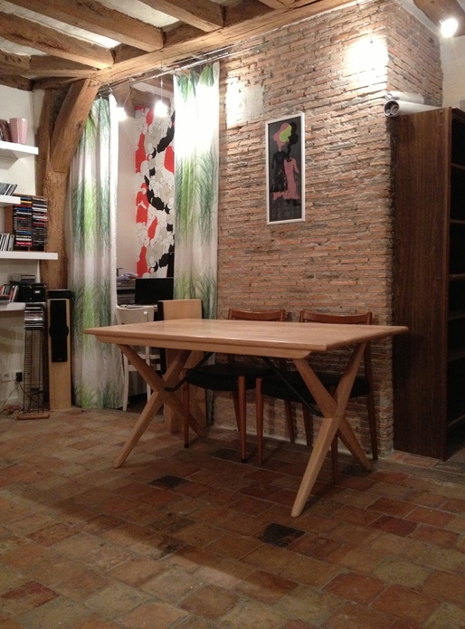 Table en châtaignier