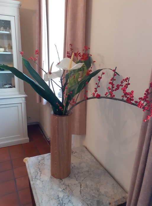 Habillage de vase en chêne