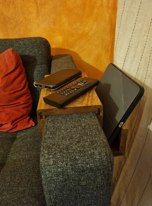 Repose télécommande ou tablette