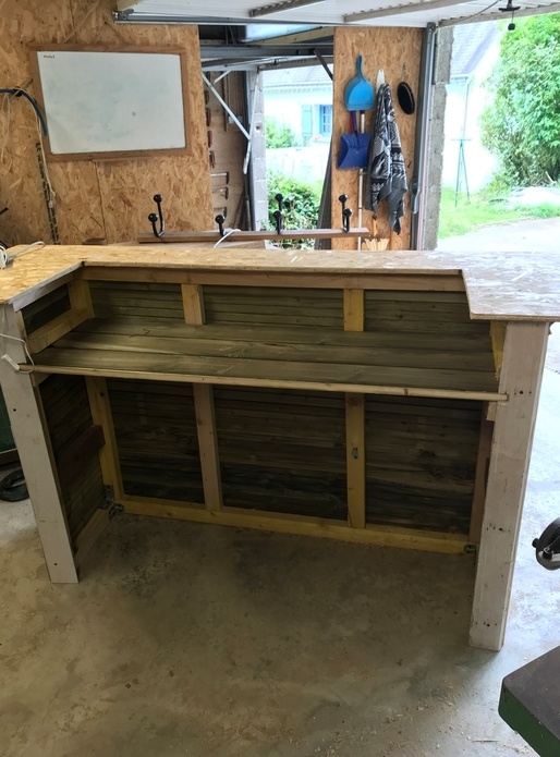 Un Bar  pour la salle de billard