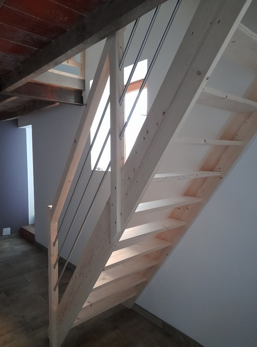 Echelle de meunier et garde-corps