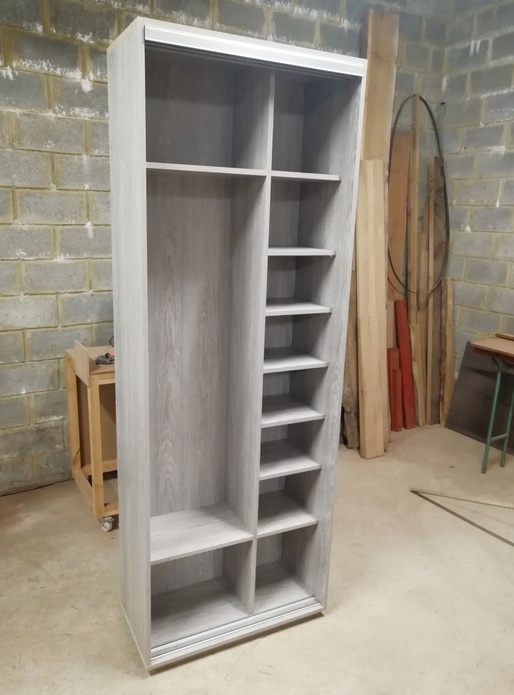 Placard de salle de bain