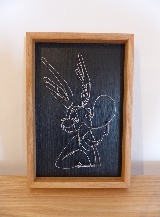 Fil d'acier et cadre bois