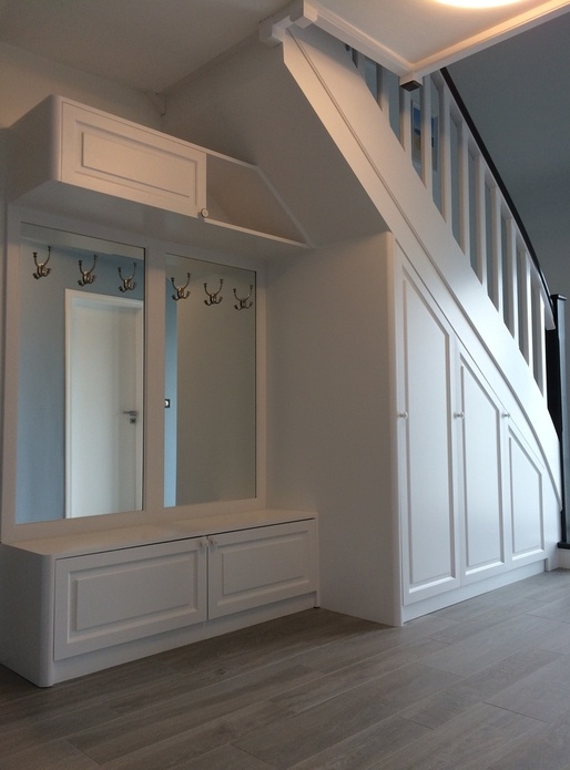 Agencement sous escalier