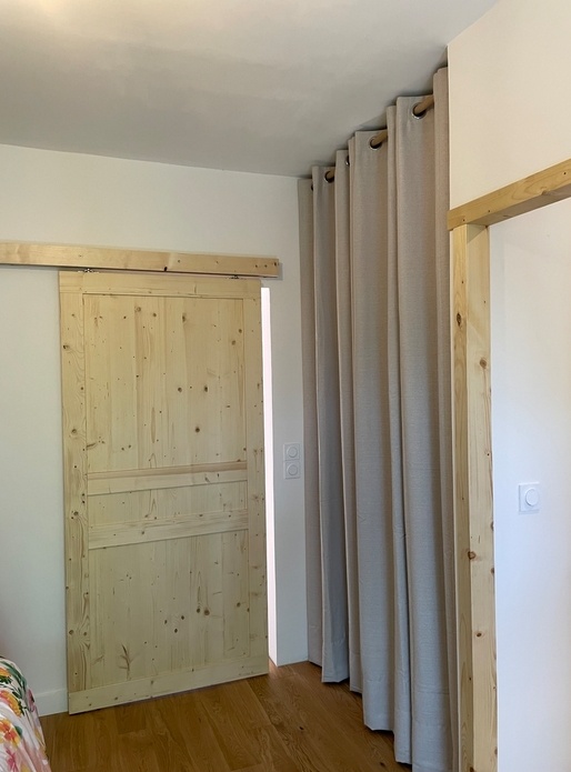 Porte coulissante sapin