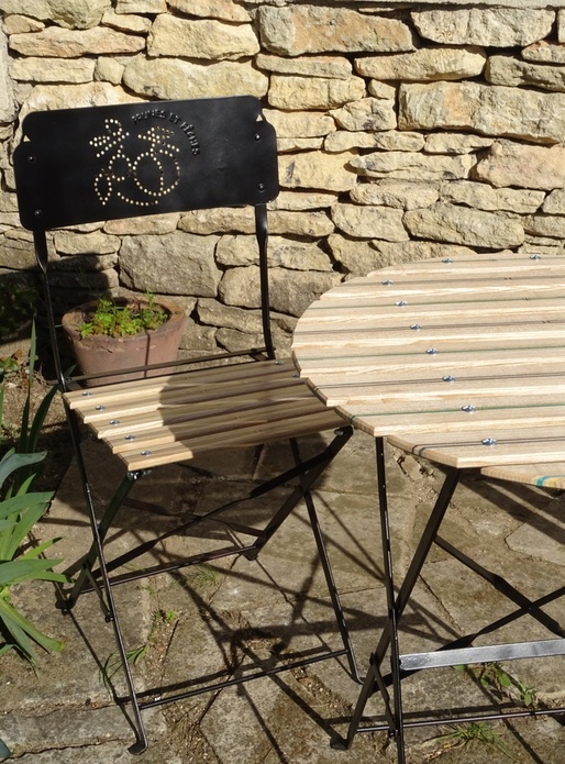 Table et chaises de jardin