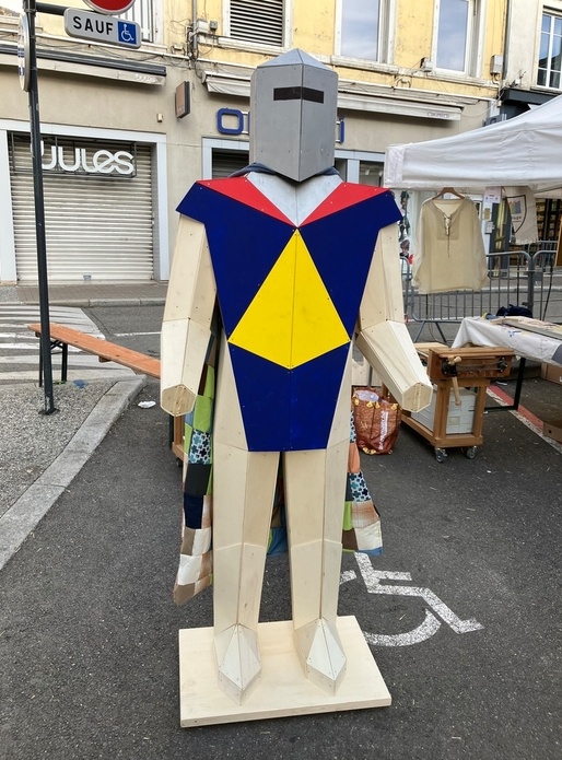 Chevalier en bois - Construction collective