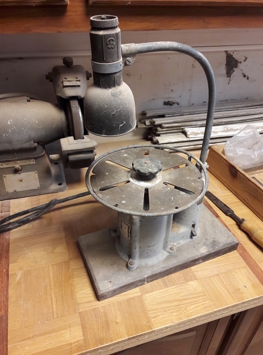 Une affuteuse à disque diamant