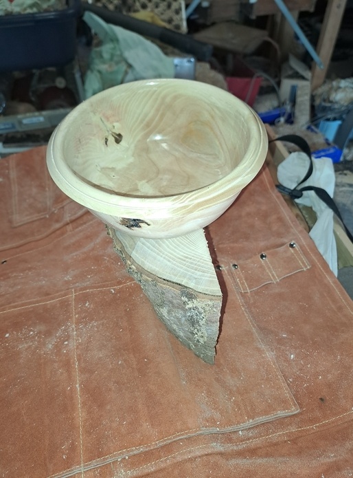 Tournage: coupe en frêne et MUG Orme